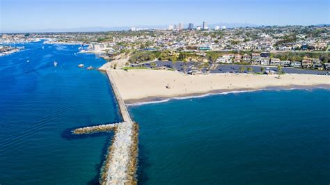 Corona Del Mar State Beach in Newport Beach, CA - California Beaches