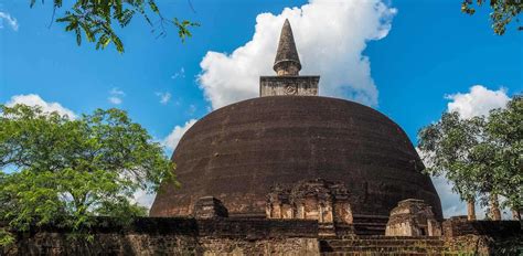 Polonnaruwa | Sri Lanka | Luxe and Intrepid Asia | Remote Lands