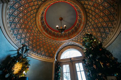 Photos: Pittock Mansion at the holidays | Seattle Refined