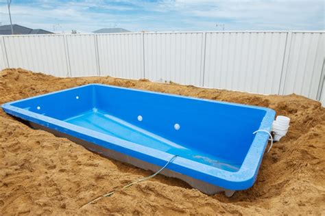 How Much Does A Swimming Pool Cost? 2024 - Fibreglass, Gunite And Vinyl ...