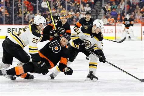 Bruins make history against the Flyers, setting the single-season NHL ...