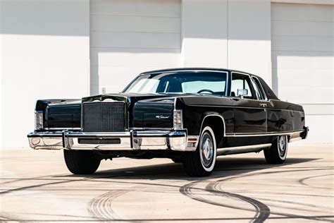 1977 Lincoln Continental Town Coupe for sale on BaT Auctions - sold for $23,000 on April 10 ...