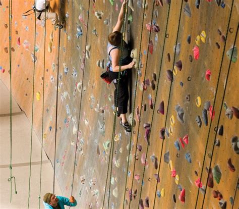 10 Indoor Rock Climbing Techniques and Tips