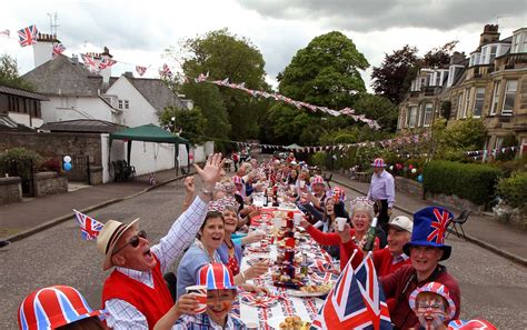 How will the Queen’s Platinum Jubilee be celebrated in 2022?