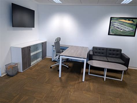 Executive Desk - Office Furniture Dubai | Modern Office Desks and Chairs