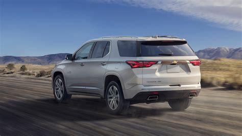 2021 Chevy Traverse debuts with minimal changes, but better styling - Autoblog