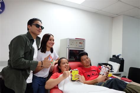 Kathniel Leads La Luna Sangre Blood Letting Activity - Big Beez Buzz