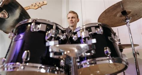 What are Tom Toms and Their Importance in Drumming