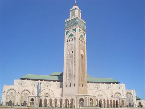 Fotos gratis : estatua, primavera, color, África, templo, fotografía, Marruecos, mezquita ...