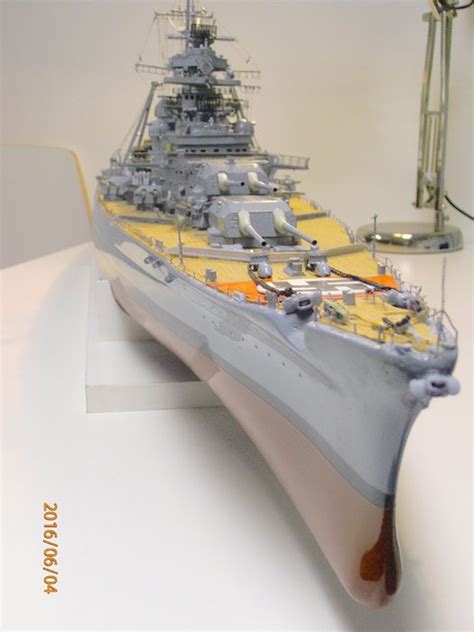 Bismarck Battleship 1/200 scale very detailed by Hachette (from Amati ...