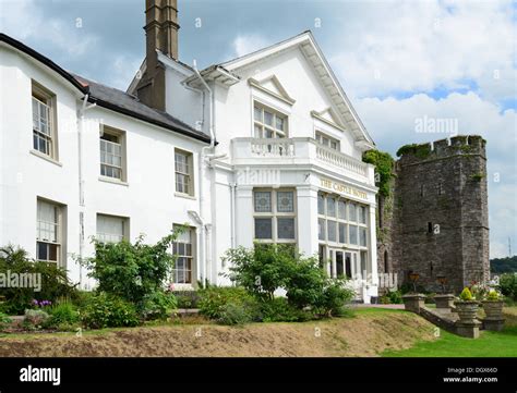 The Castle of Brecon Hotel, Castle Square, Brecon, Brecon Beacons ...