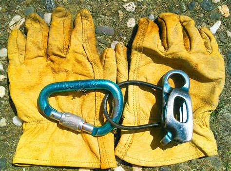 Belay Gloves: Rack 'em or Sack 'em? -- Does r/climbing like belay ...