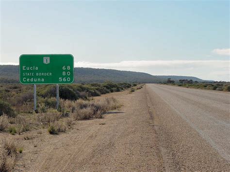 File:Nullarbor Plain Escarpment DSC04558.JPG - Wikipedia, the free encyclopedia