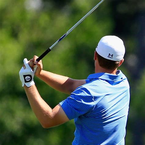 How He Hit That: Jordan Spieth's Unconventional Grip Takes Hold of the Masters | Jordan spieth ...