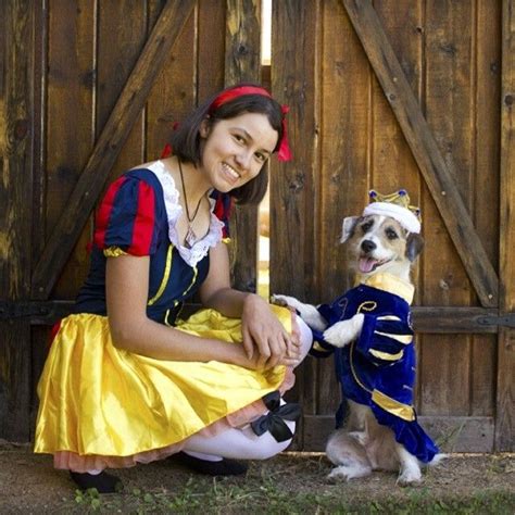 19 Couples Costume Ideas for You and Your Pet | Dog halloween costumes, Pet halloween costumes ...