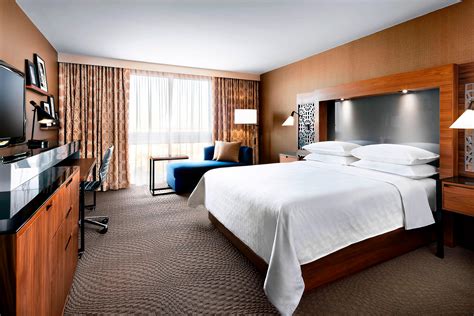 Toronto Airport Hotel | Sheraton Toronto Airport Hotel & Conference Centre