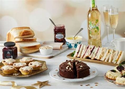 Morrisons Christmas Hampers 2020: The boxes that will make perfect ...