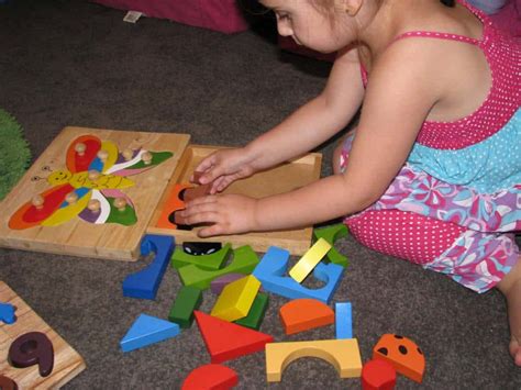 Why Puzzles are so Good for Kids Learning? | Learning 4 Kids