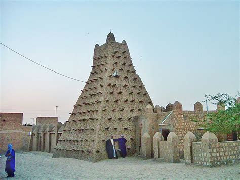 Sankore Mosque and University (c. 1100- ) •