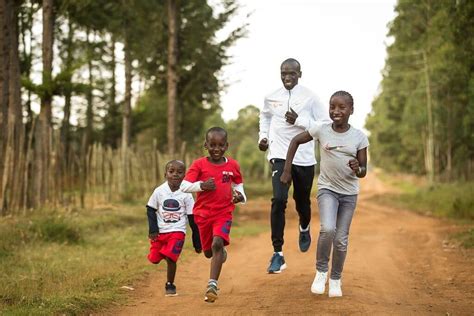 The GOAT among men's marathoners also a running dad - Canadian Running ...