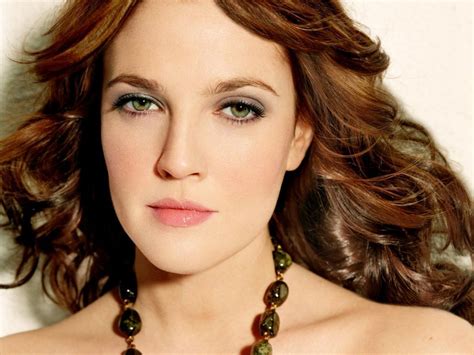 warm hair green eyes..... | Pale skin hair color, Hair colour for green eyes, Hair color for ...