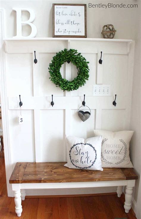 25 of the Best White Farmhouse Decor and Design Ideas for 2023