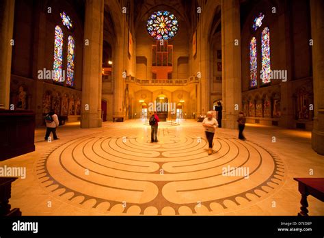 Grace cathedral san francisco interior hi-res stock photography and ...