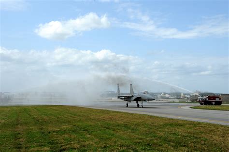 18th Wing commander's final flight on Kadena > Kadena Air Base ...