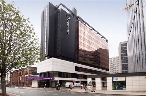 PREMIER INN LEEDS CITY CENTRE (LEEDS ARENA) HOTEL - UPDATED 2020 ...