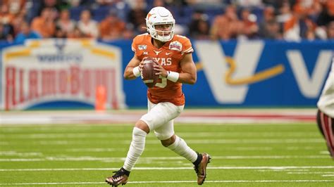 Texas football roster breakdown: Quarterbacks