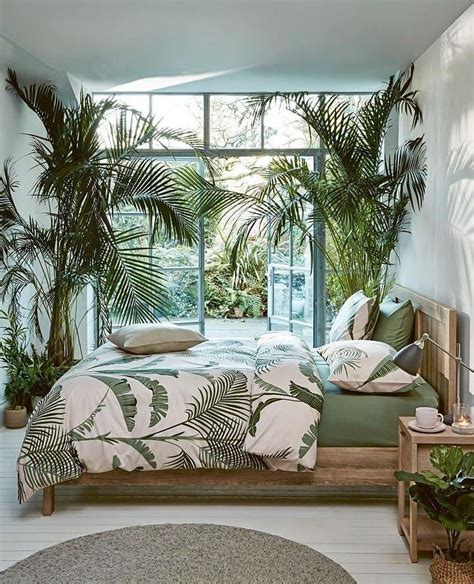 Tropical Themed Bedroom - Hotel Design Trends