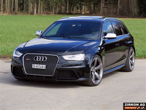 Audi RS4 Avant Black | Zirkon AG | Premium Fahrzeuge & Motorräder