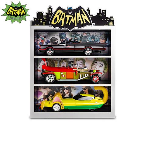 BATMAN Classic TV Series: Race Into Action 1:24-Scale Car Sculpture ...