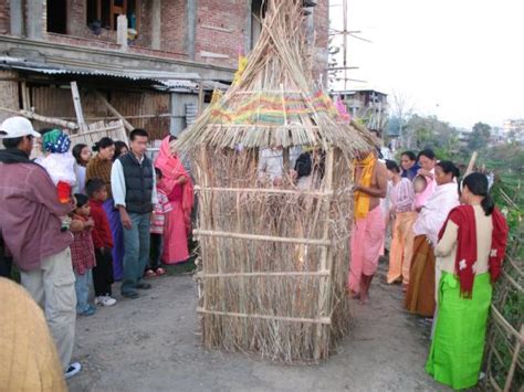 Yaoshang Festival - Yaoshang Mei-Thaba in Manipur :: March 03, 2007 ...