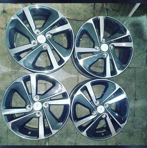 Second Hand Alloy Wheels All So Available at Rs 10000/piece | A1 ...