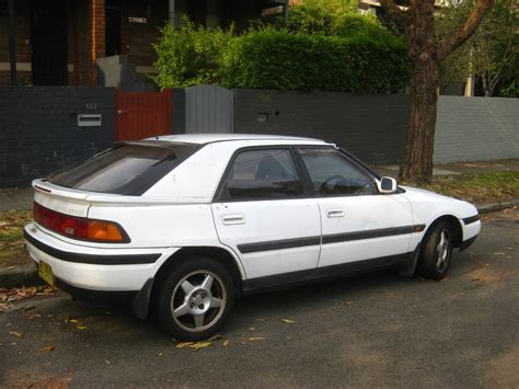 Aussie Old Parked Cars: 1991 Mazda 323 Astina SP 1.8i