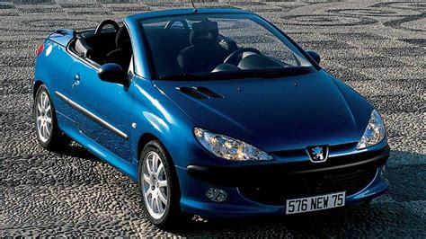 L'histoire de la Peugeot 206 CC, le coupé-cabriolet pour tous