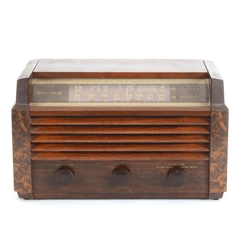 Vintage RCA Victor Radio | EBTH