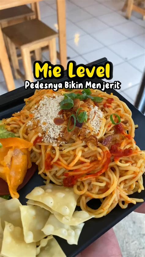 Mie pedas mantap pedas nya bikin menjerit 🤤 | Video dipublikasikan oleh SukaJajan | Lemon8