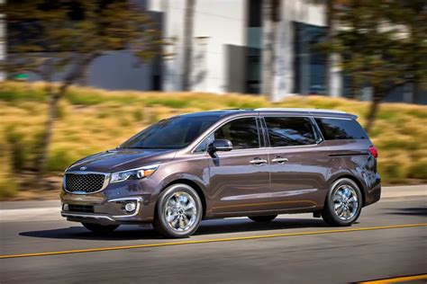 Kia Launches New Minivan: 2015 Sedona - Changes, Specs, Colors | Kia News Blog