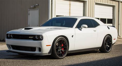 Man Up With This Barely Driven 6sp Manual 2016 Challenger SRT Hellcat | Carscoops