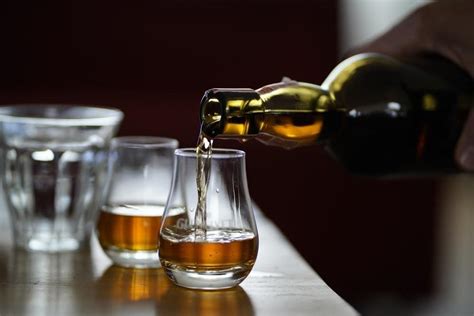 5 Best Famous Aged Whisky Brands of All Time - SouthEND News Network