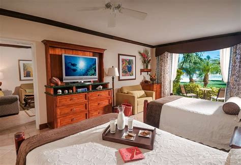 16 Best Turks and Caicos All Inclusive Resorts: For Adults and Family