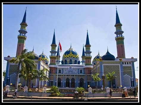 Tuban Great Mosque | It's a beautiful mosque. It looks moder… | Flickr