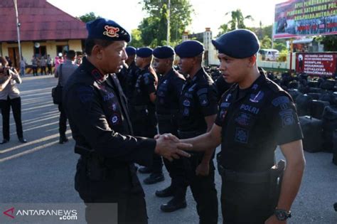 200 personel Brimob Polda NTT BKO Polda Metro Jaya - ANTARA News Kupang, Nusa Tenggara Timur ...