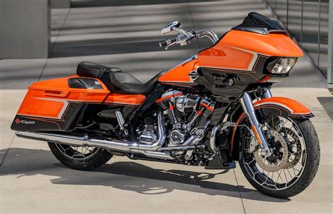 Harley-Davidson CVO Road Glide 2022 chính thức ra mắt tại Việt Nam