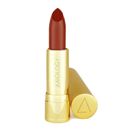 Natural Lipstick: Top 10 Organic Lipsticks That Look and Feel Great