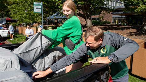 University of Oregon students return to campus dorms in Eugene