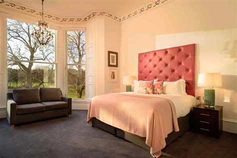 Boutique Hotel Rooms in Bruntsfield, Edinburgh | Black Ivy