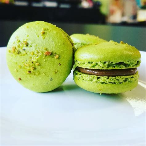 Pistachio Macarons with Pistachio Ganache filling. | Pistachio macarons ...